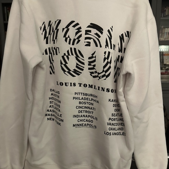 Louis Tomlinson world tour hoodie - Picture 2 of 4
